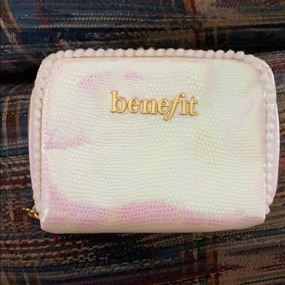 BRAND NEW Benefit Cosmetics Make up bag